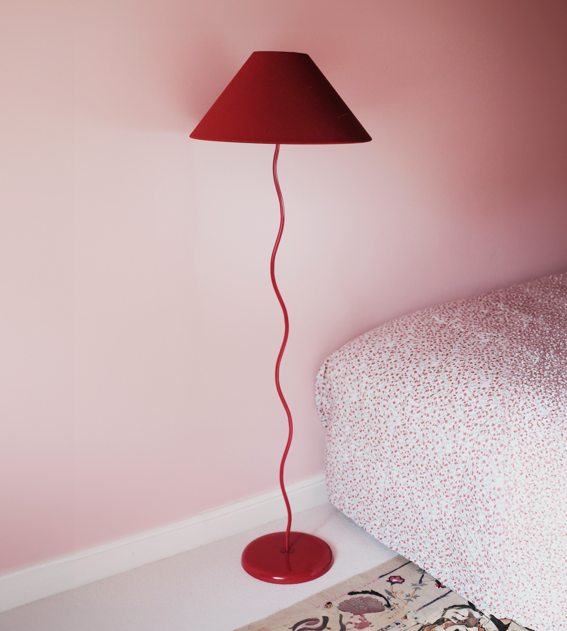 Wiggle floor standing lamp